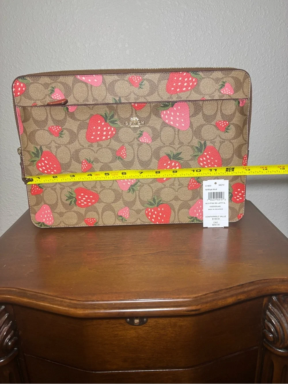 Coach Strawberry Canvas Zip Laptop Sleeve Portfolio Case 13” Style CH833